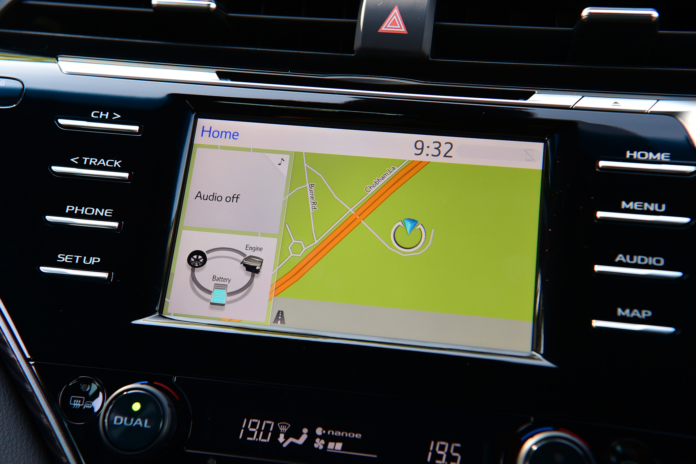Toyota Camry - sat-nav