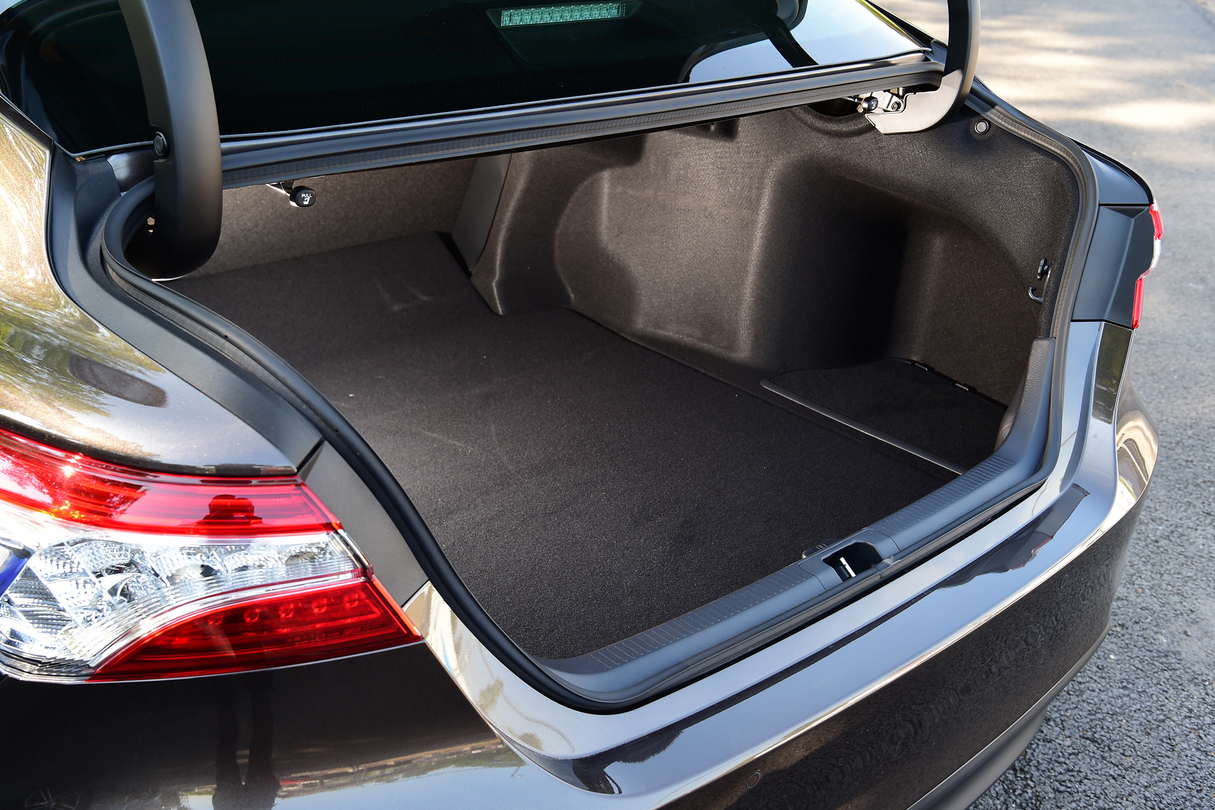 Toyota Camry - boot