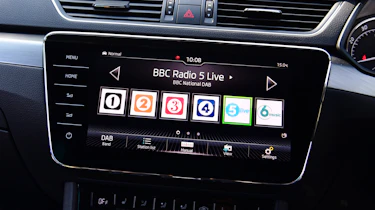 Skoda Superb - infotainment