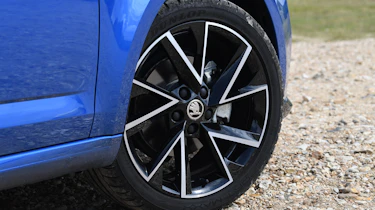 Skoda Octavia Sportline - wheel