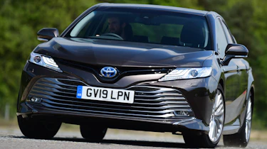 Toyota Camry - front cornering