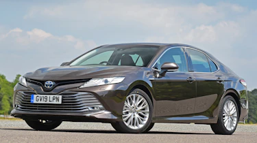 Toyota Camry - front static