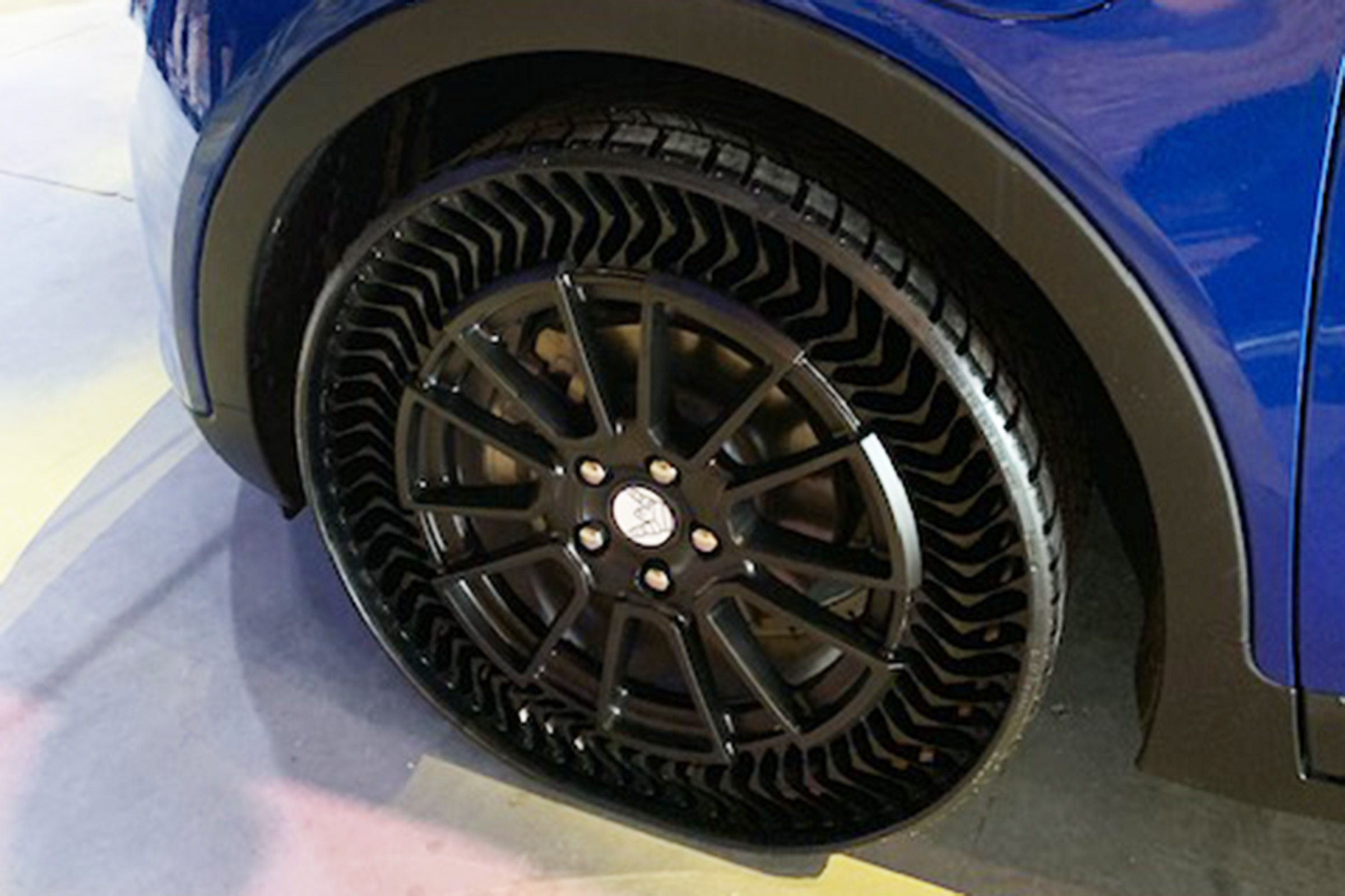 Michelin airless tyre - rear