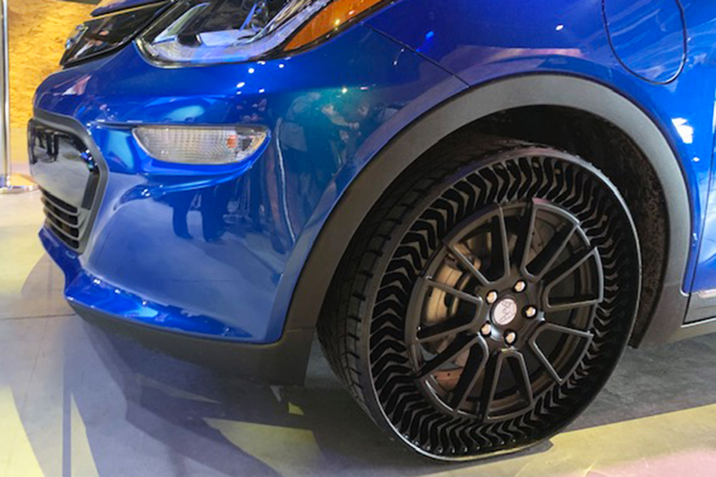 Michelin airless tyre - front