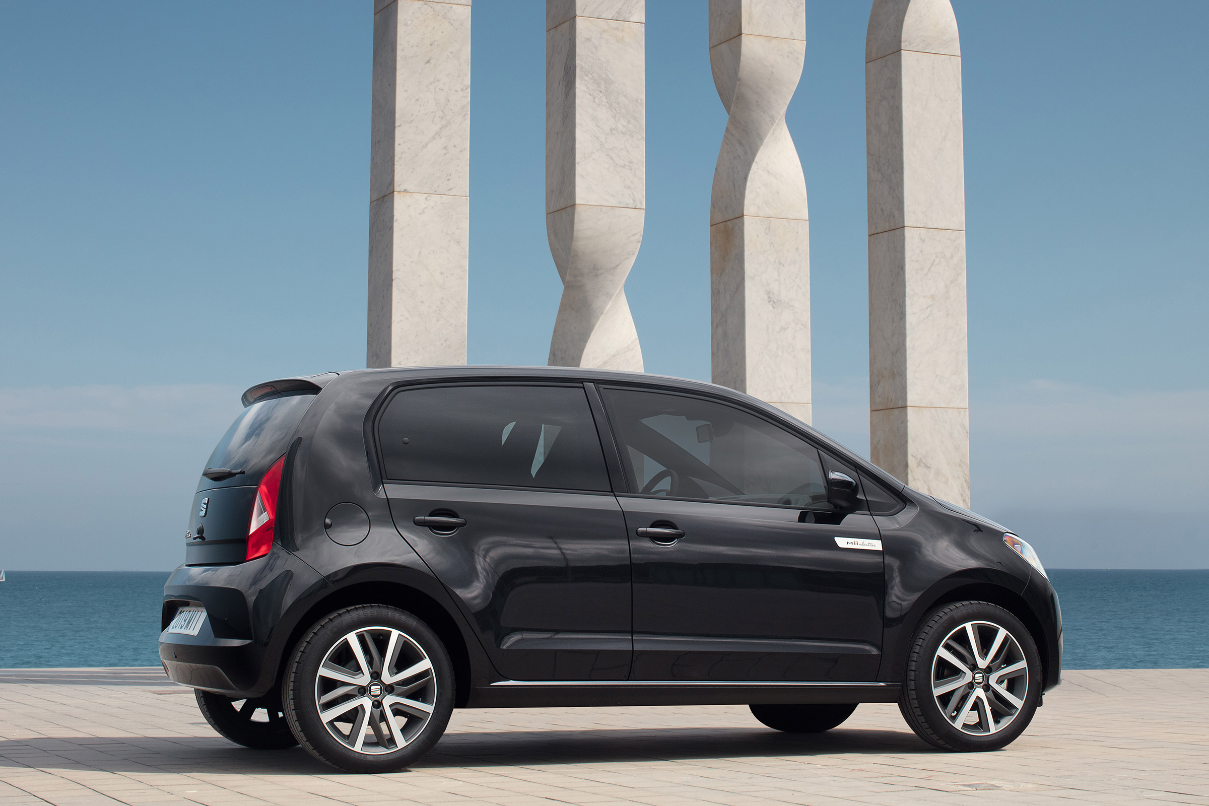 SEAT Mii electric - side