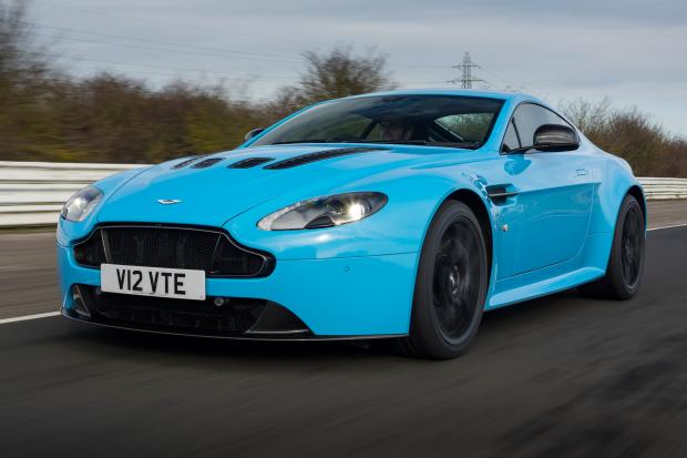 Aston Martin V12 Vantage S 