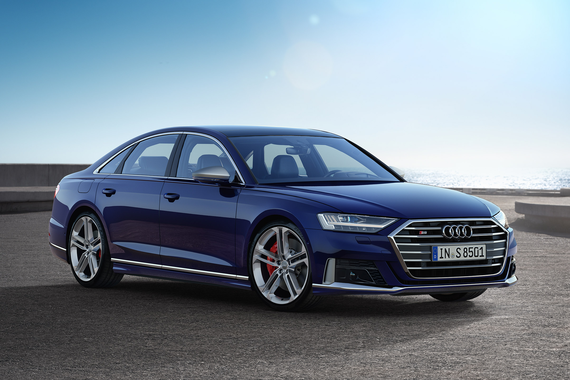 Audi S8 - front