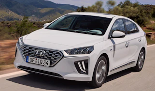 Hyundai Ioniq Hybrid - front