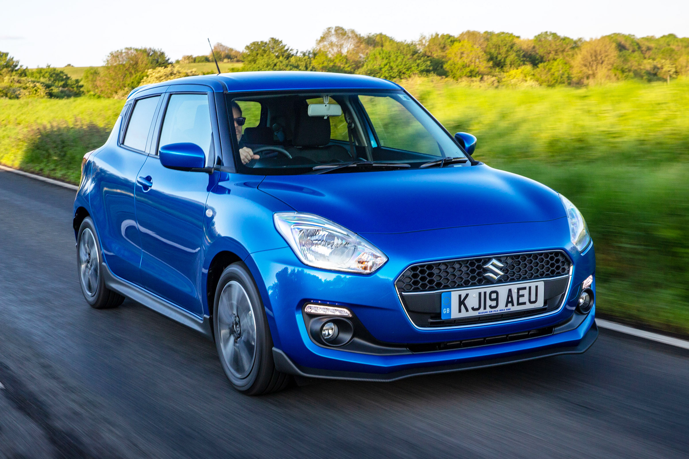 Suzuki Swift Attitude - front