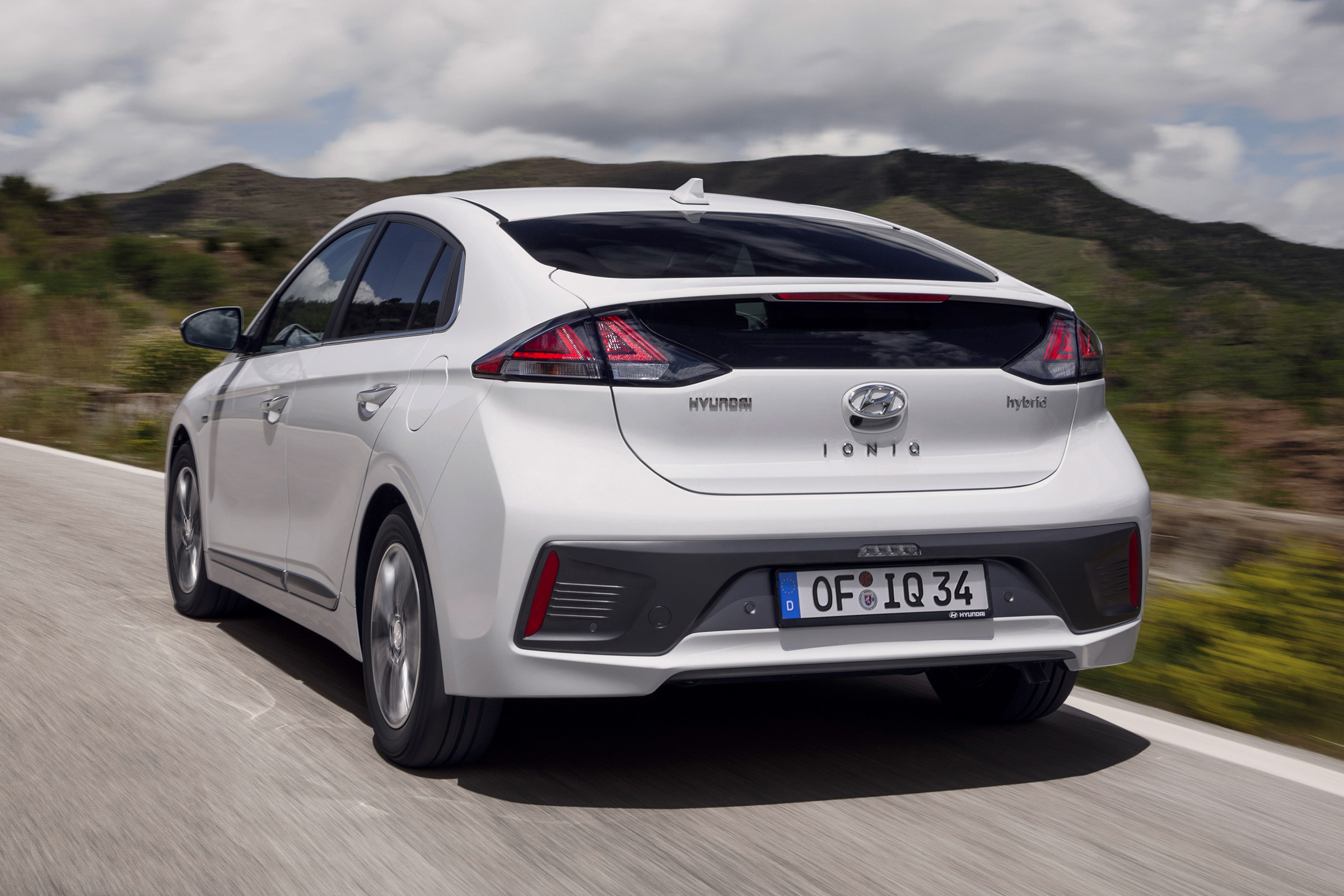 Hyundai Ioniq Hybrid - rear