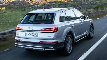 Audi Q7 - rear