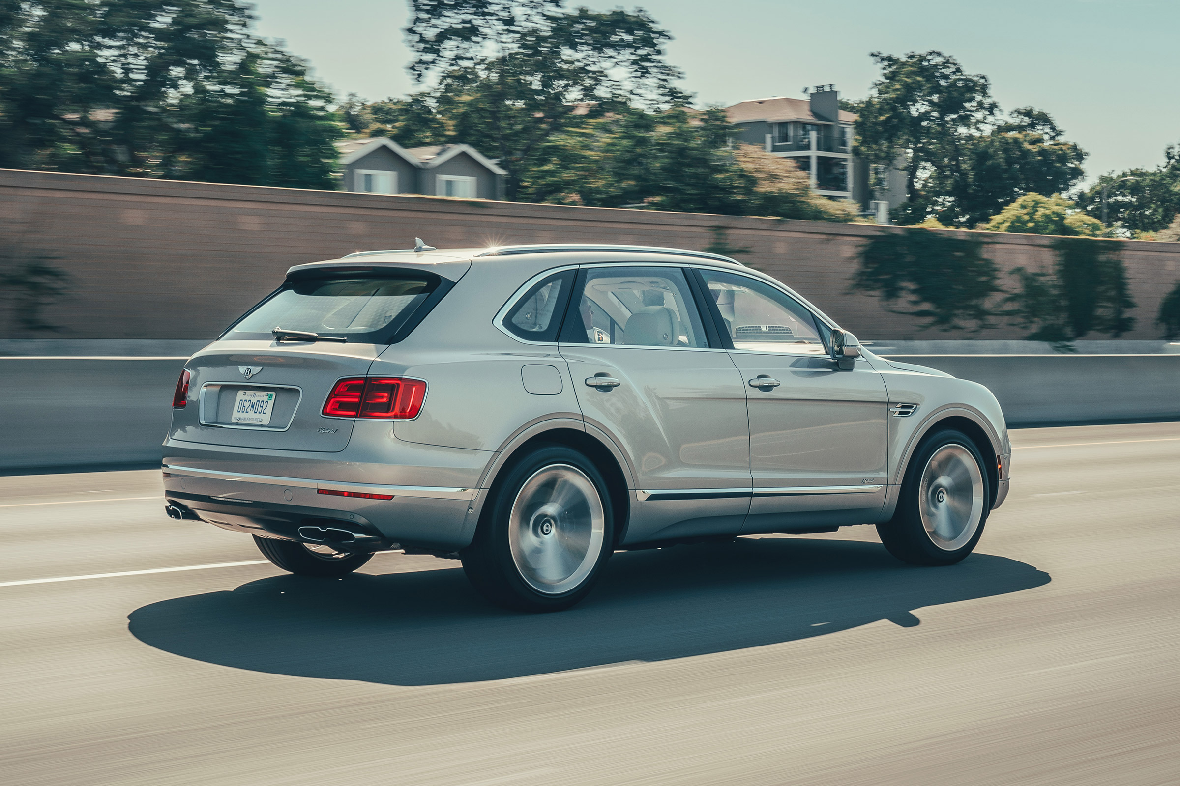 Bentley Bentayga Hybrid - rear