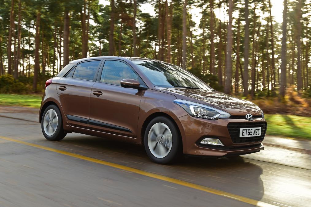 Used Hyundai i20 - front action