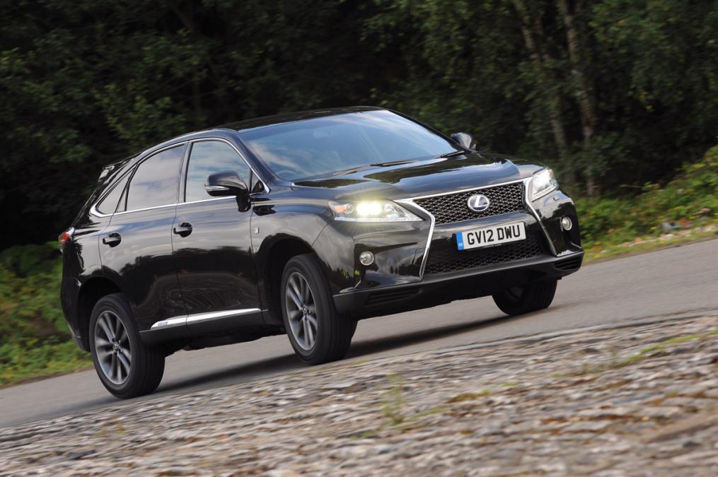 Used Lexus RX - front action