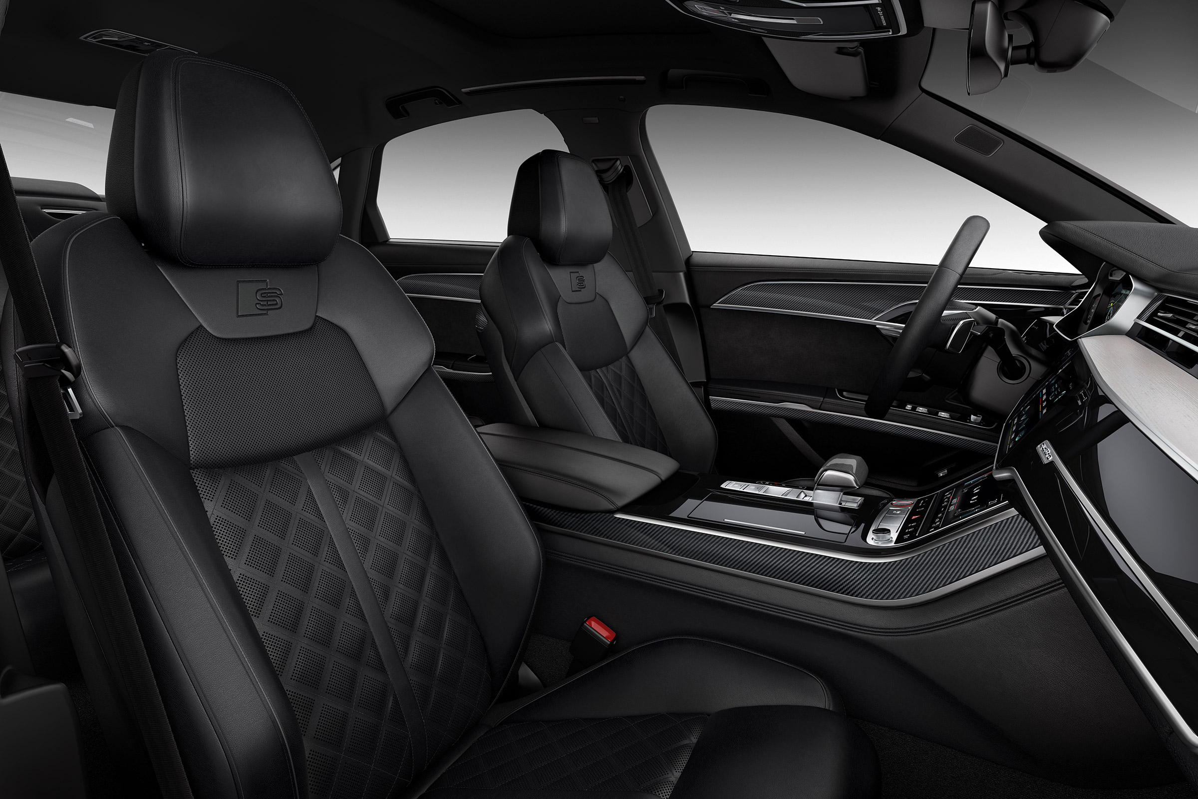 Audi S8 - interior