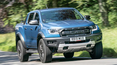 Ford Ranger Raptor - front action