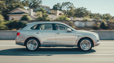 Bentley Bentayga Hybrid - side