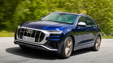 Audi SQ8 - front action