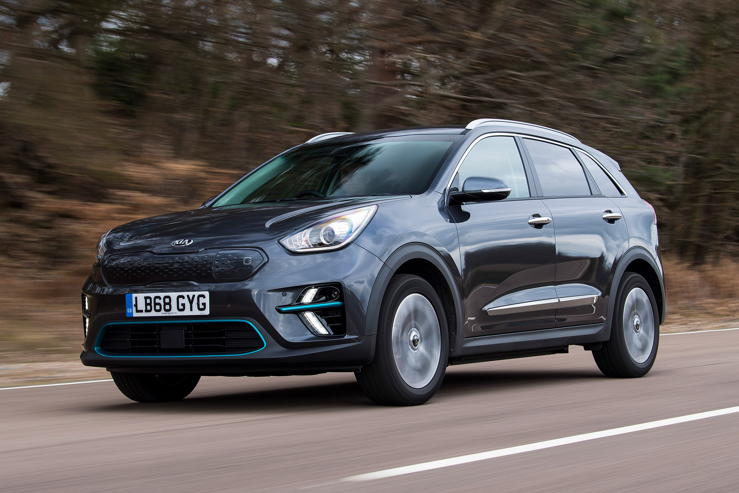 Kia e-Niro - front action