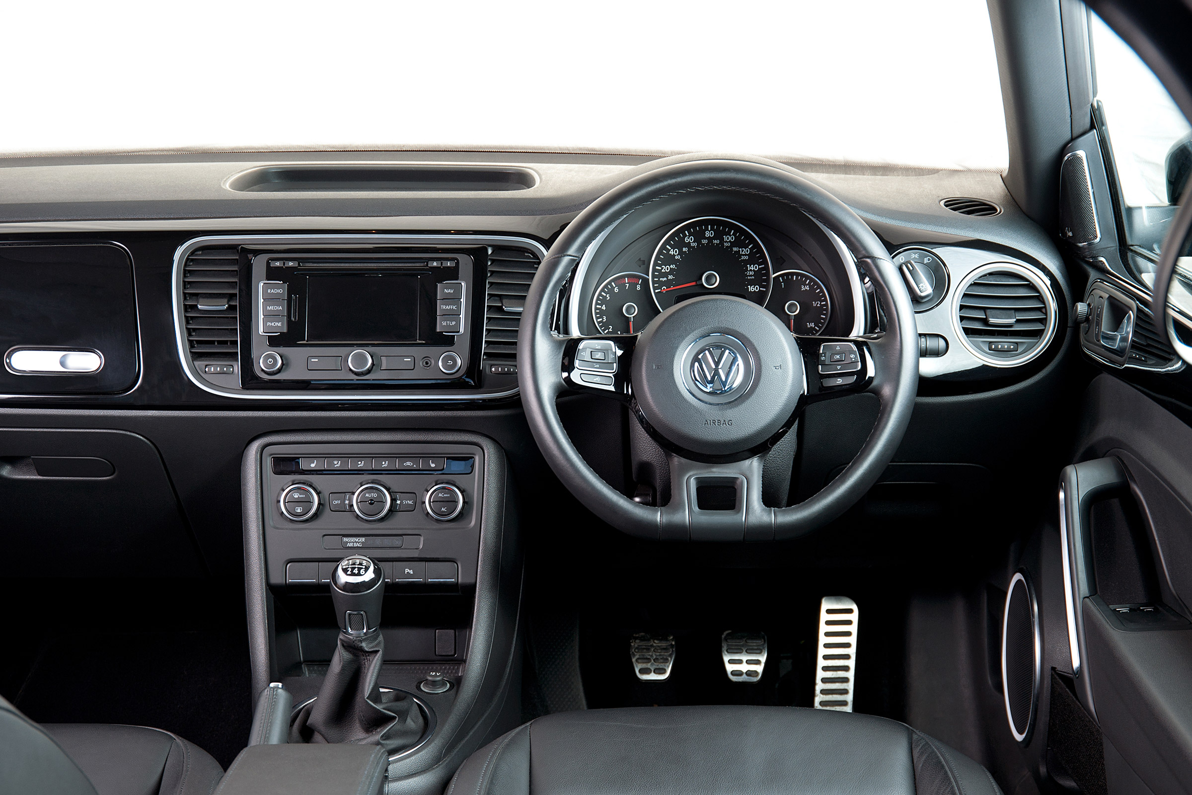 Used Volkswagen Beetle - dash
