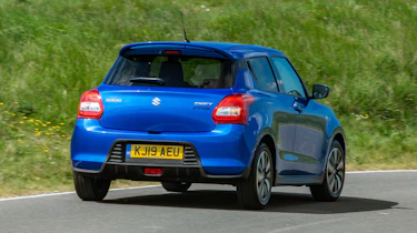 Suzuki Swift Attitude - rear cornering