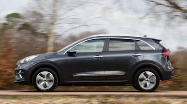 Kia e-Niro - side