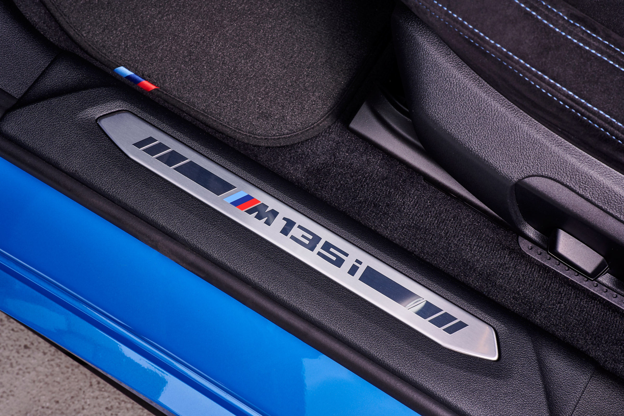 BMW M135i 2019 sill