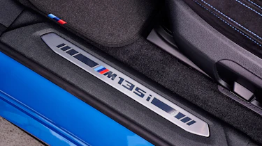 BMW M135i 2019 sill