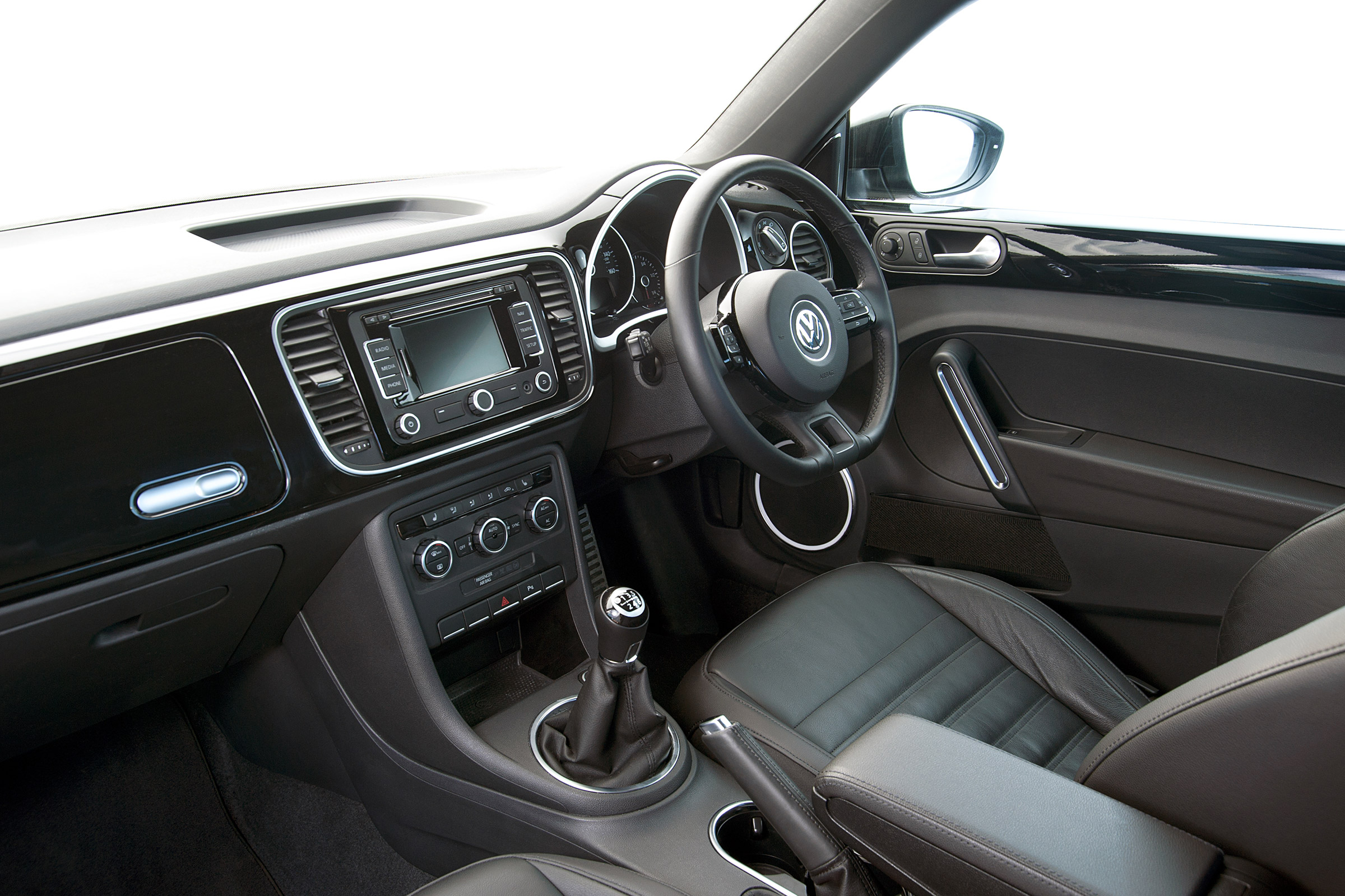 Used Volkswagen Beetle - cabin