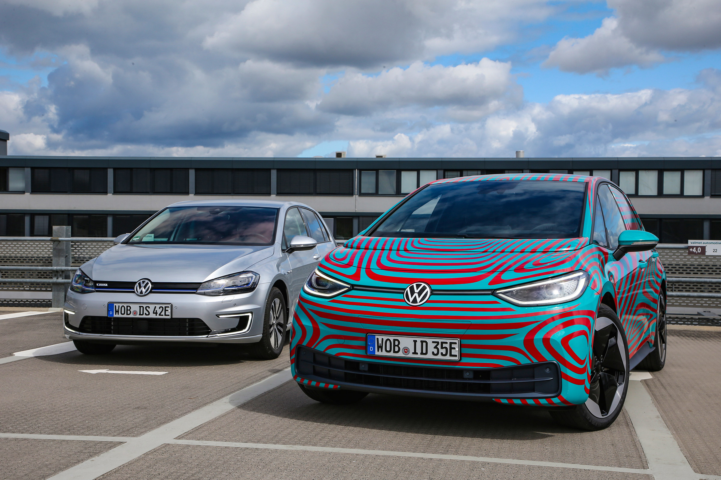 Volkswagen ID.3 vs Volkswagen e-Golf - front static