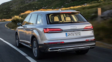 Audi Q7 - rear tracking