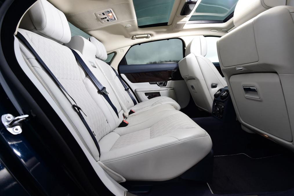 Used Jaguar XJ - rear seats
