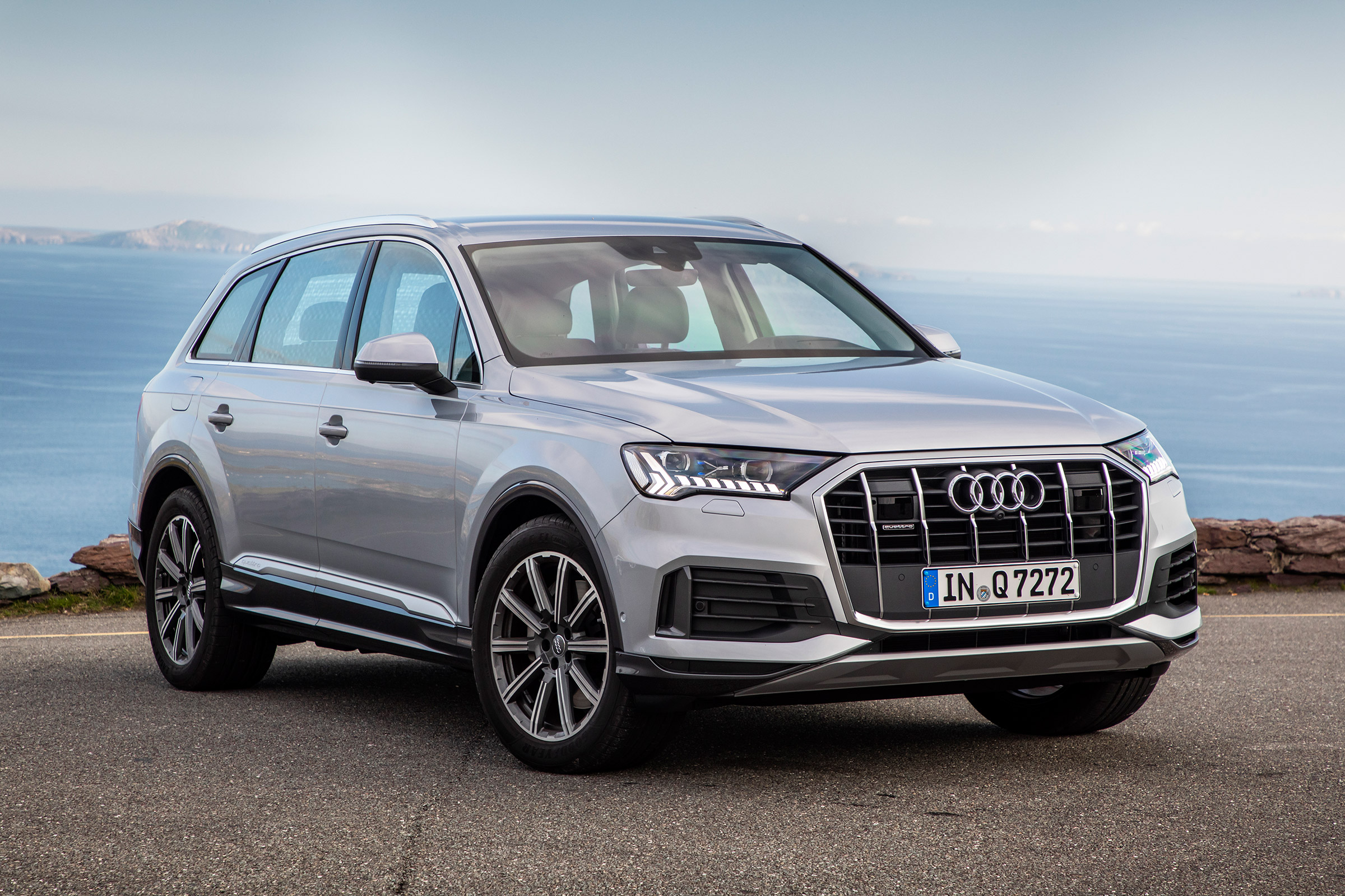 Audi Q7 - front static