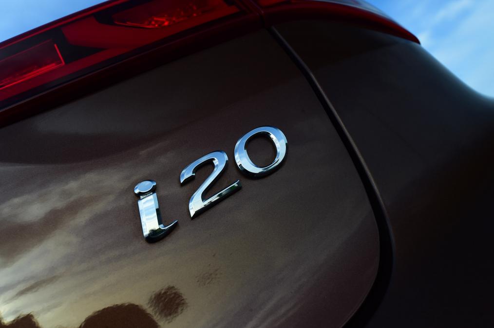 Used Hyundai i20 - i20 badge
