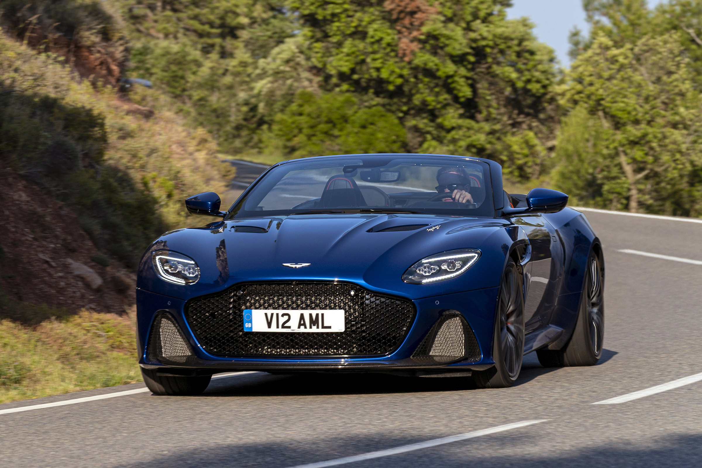 Aston Martin DBS Superleggera Volante - front cornering