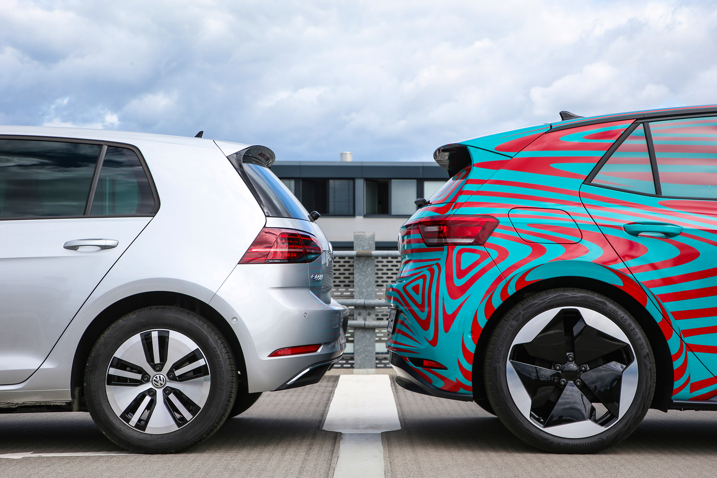 Volkswagen ID.3 vs Volkswagen e-Golf - rear wheels