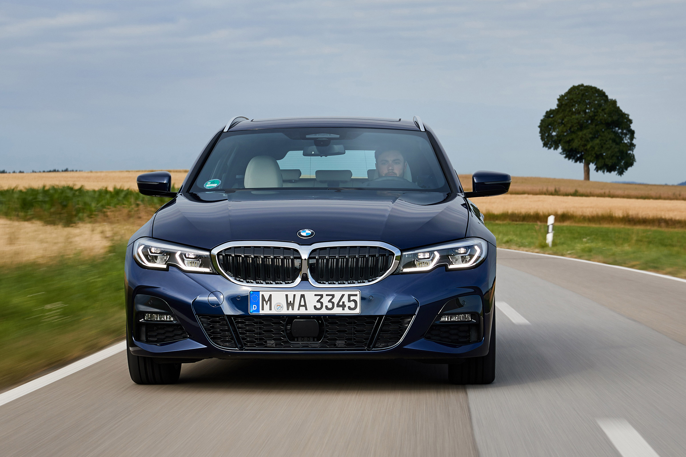 BMW 3 Series Touring - full front