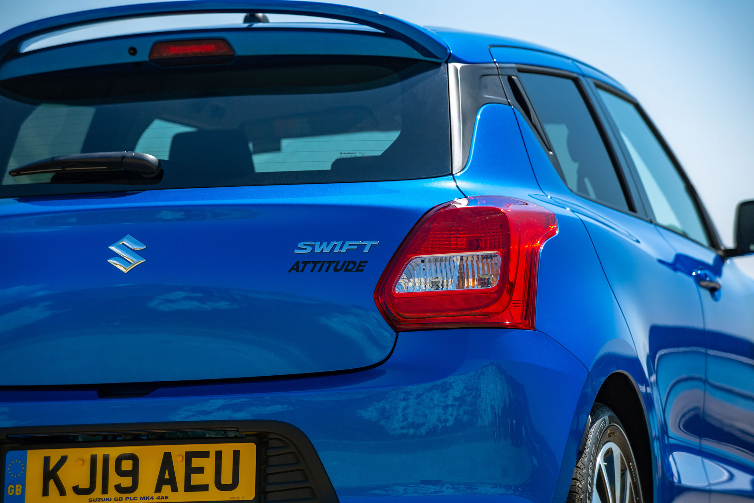 Suzuki Swift Attitude - rear detail
