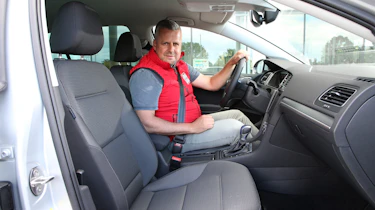 Volkswagen e-Golf - front seats