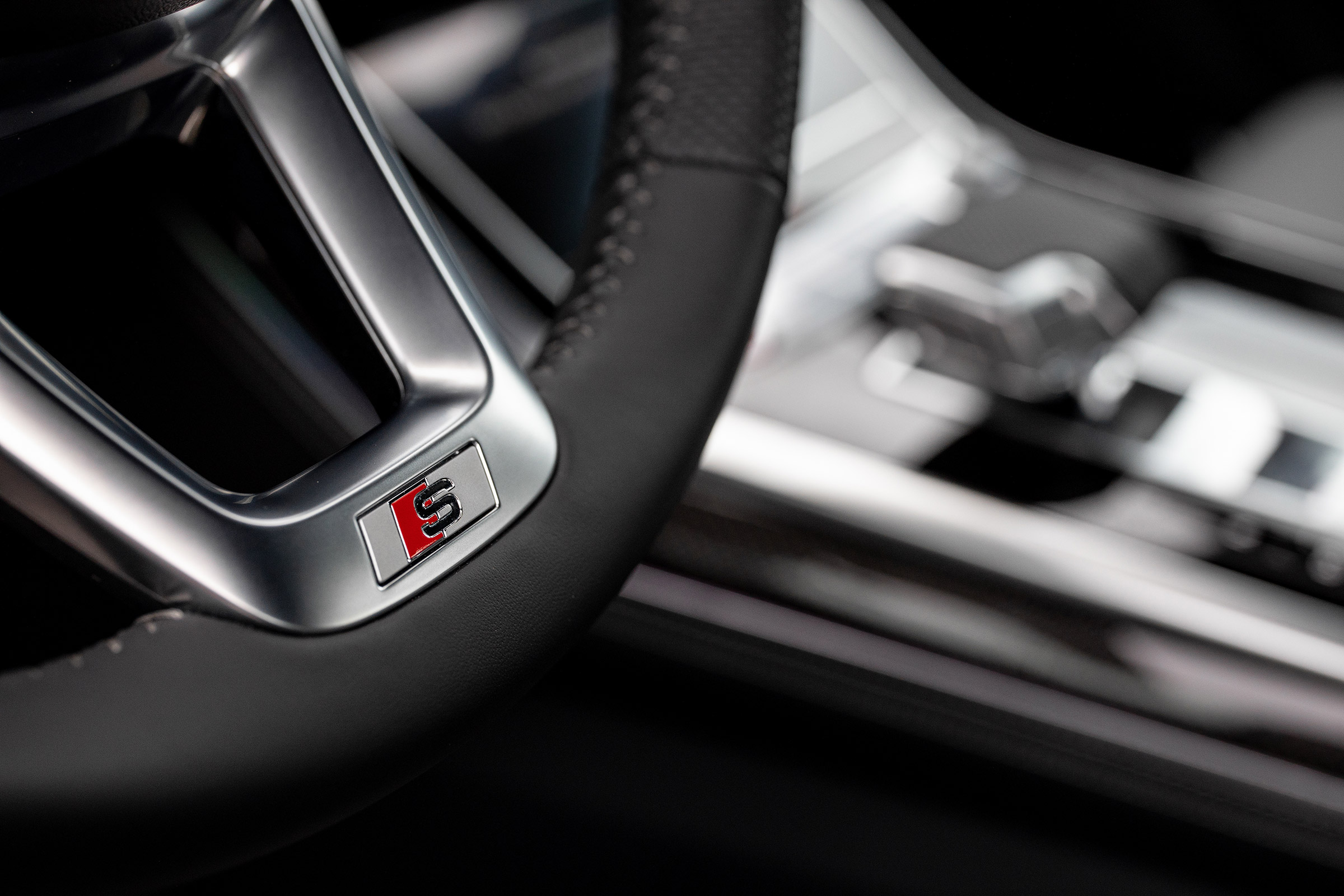 Audi SQ8 - steering wheel detail