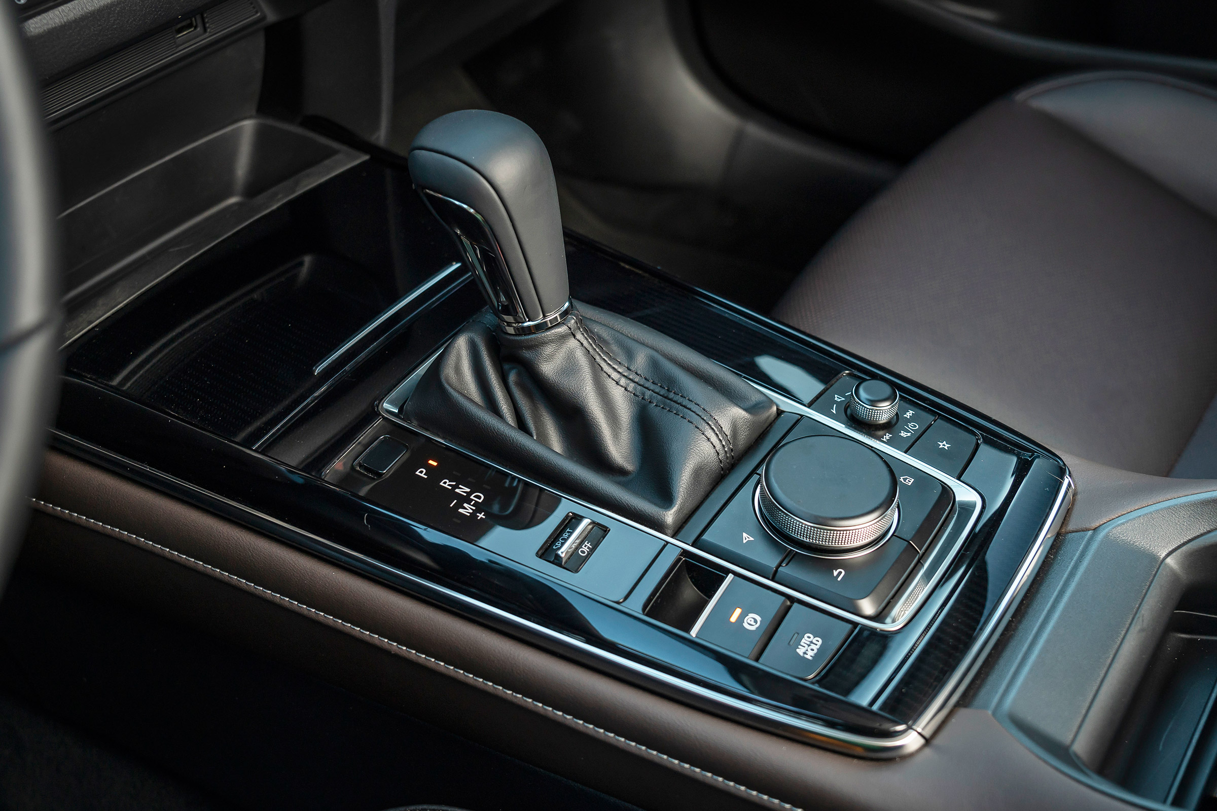 Mazda CX-30 - transmission