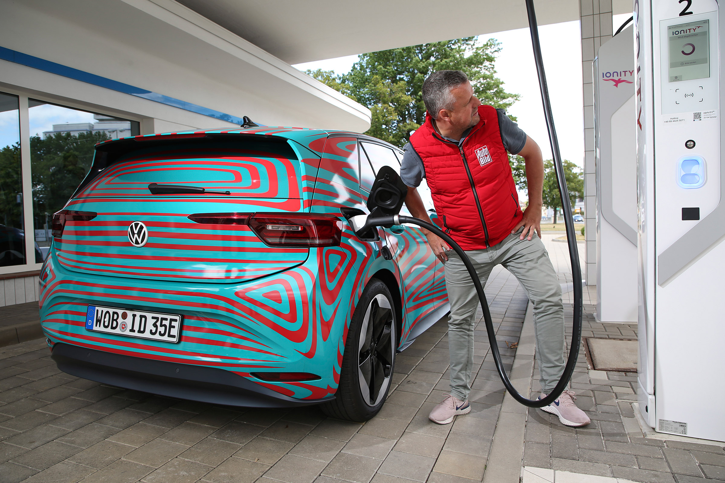 Volkswagen ID.3 - charging