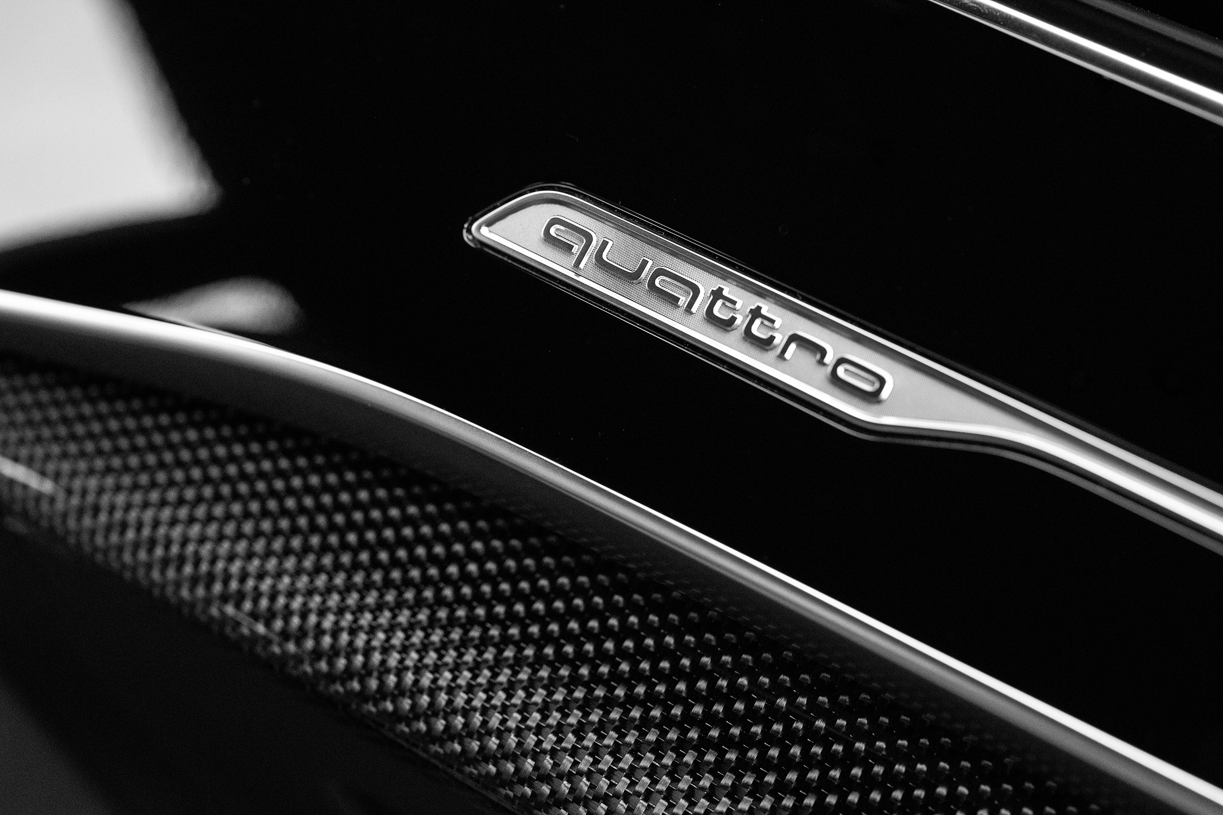 Audi SQ8 - quattro badge
