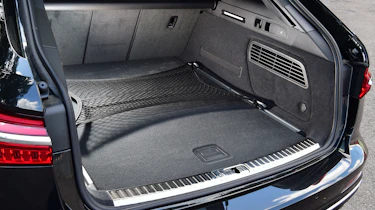 Audi S6 Avant - boot
