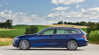 BMW 3 Series Touring - side static