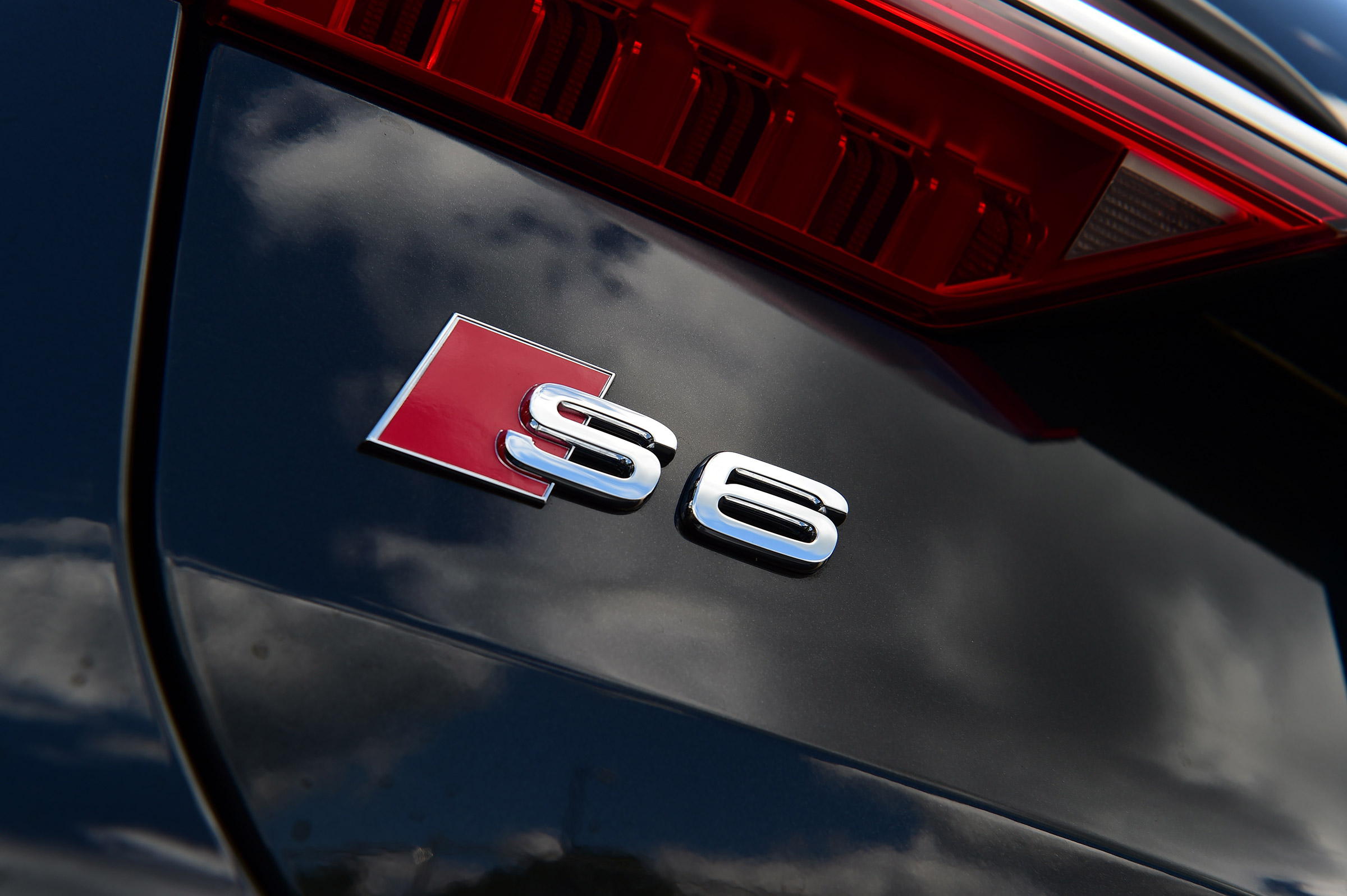 Audi S6 Avant - S6 badge