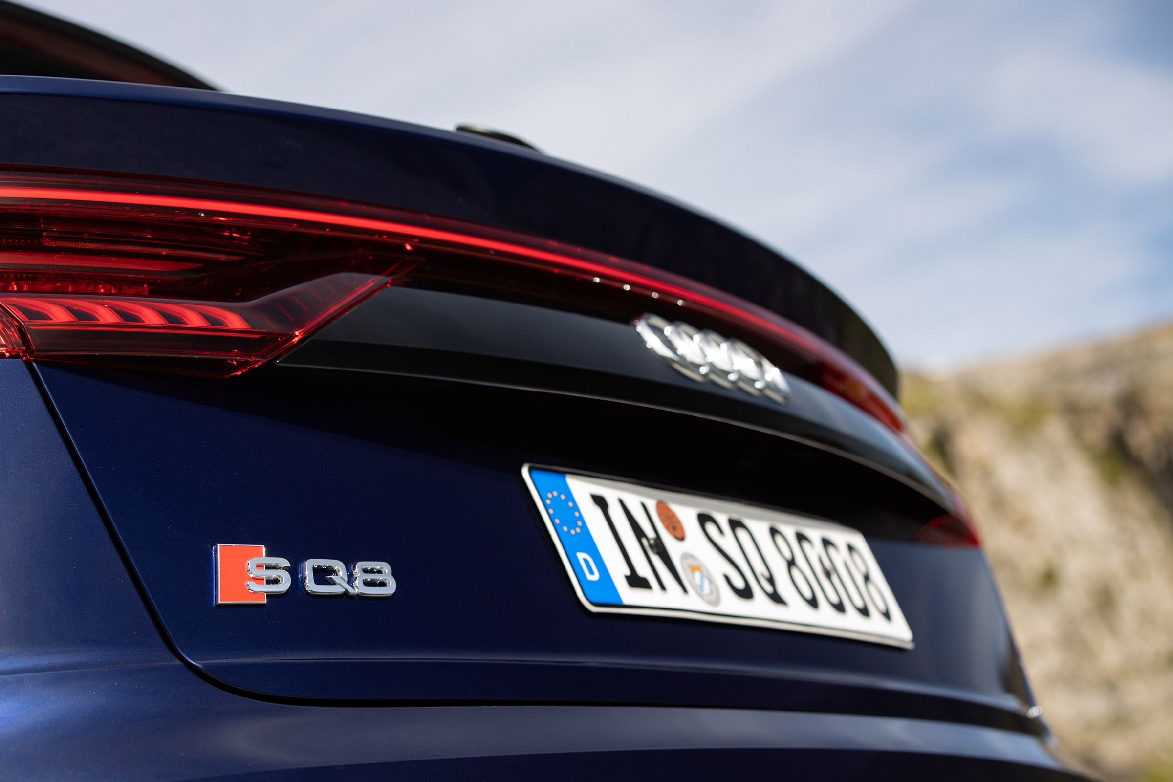 Audi SQ8 - rear badge