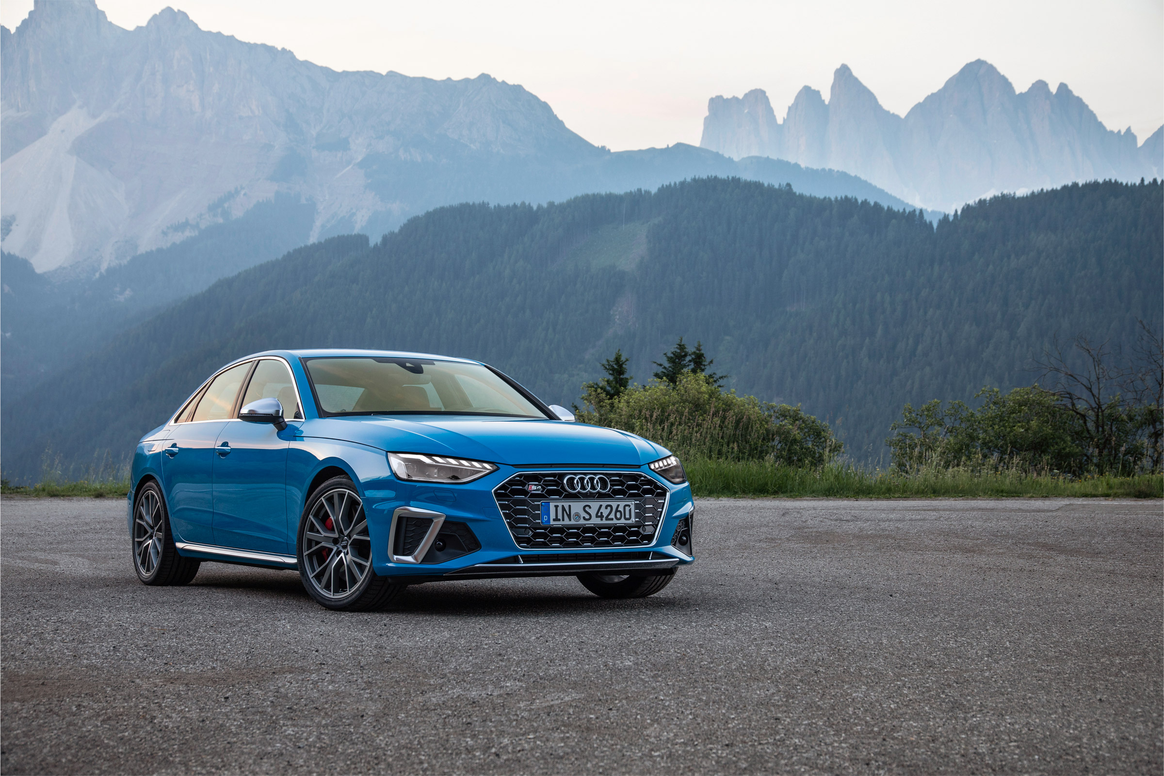 2019 Audi S4 saloon static