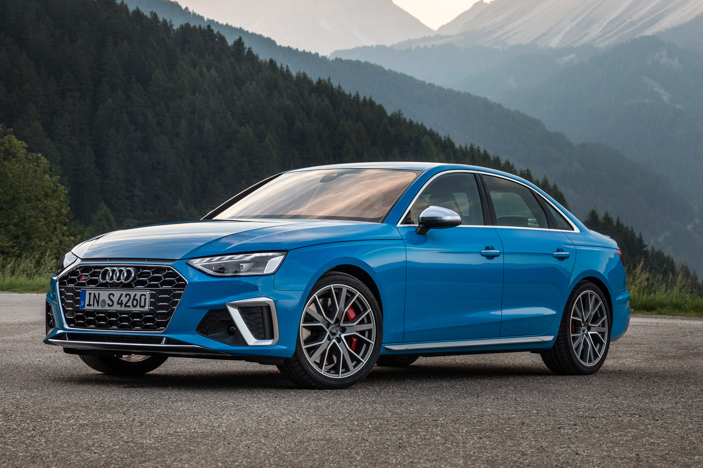 2019 Audi S4 saloon static