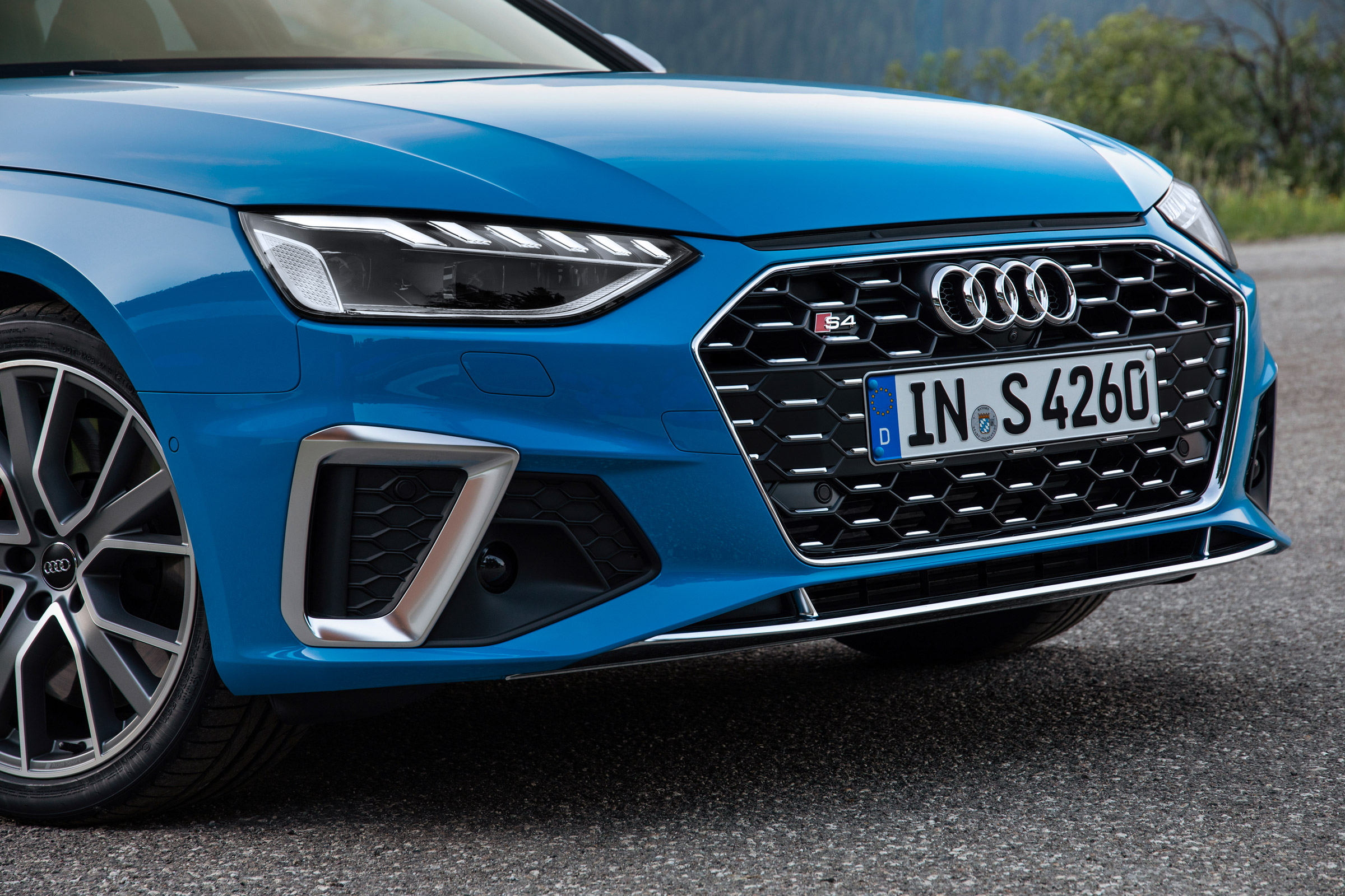 2019 Audi S4 saloon grille
